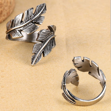 Perhiasan Cincin Gothic Pria Stainless Vernyx Hawk Feather - VERNYX