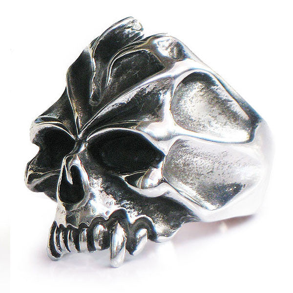 Perhiasan Cincin Gothic Stainless Pria Vernyx Skull of Khan - VERNYX